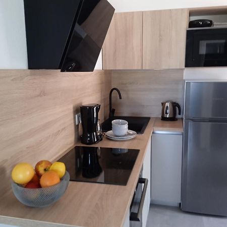 Apartmani Nila Sveta Nedelja  Zewnętrze zdjęcie