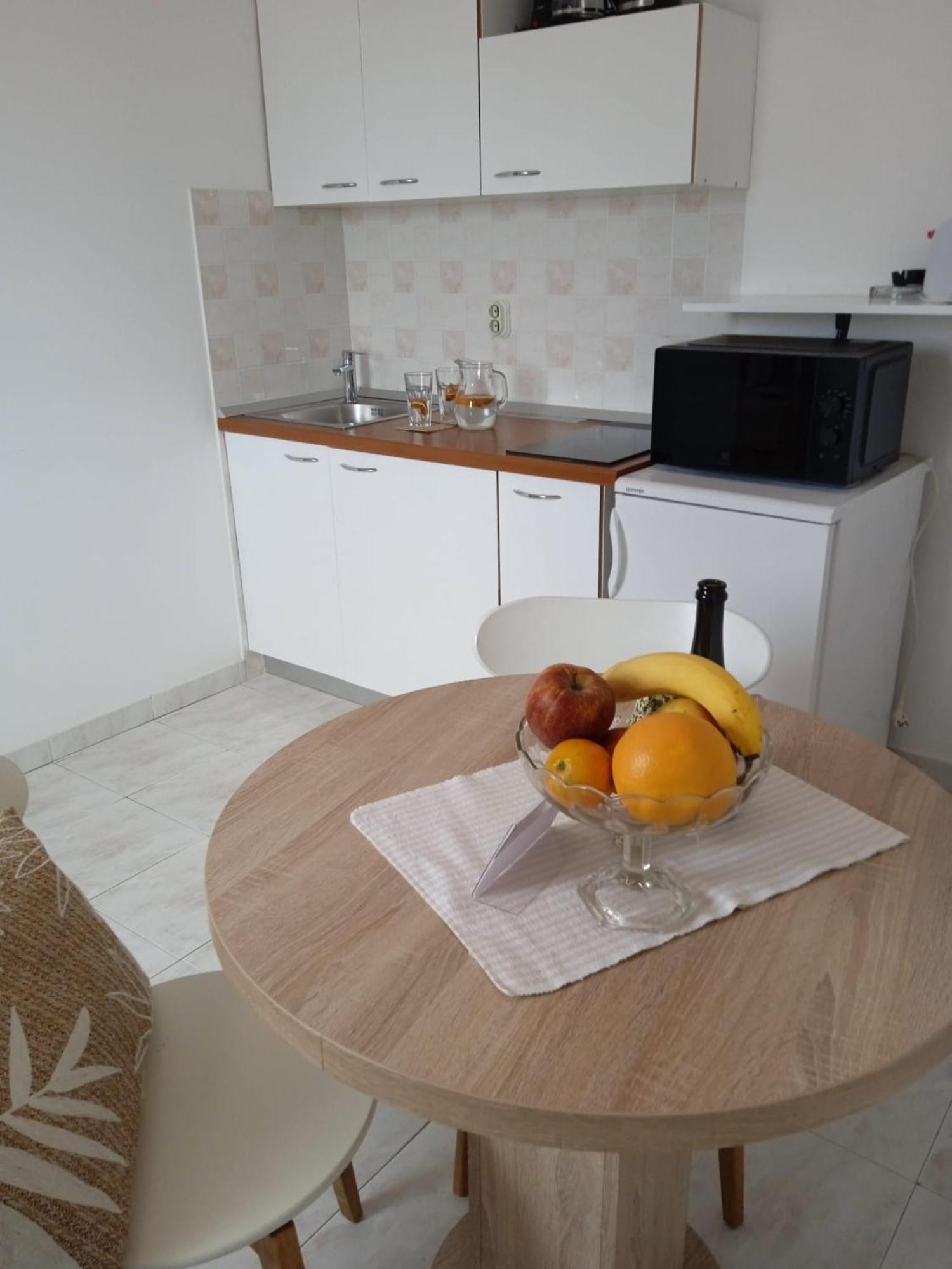 Apartmani Nila Sveta Nedelja  Zewnętrze zdjęcie